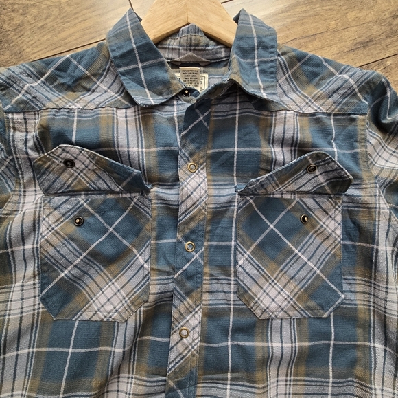 L. L. Bean Men's Medium Blue Polyester Plaid Shirt - Picture 10 of 13